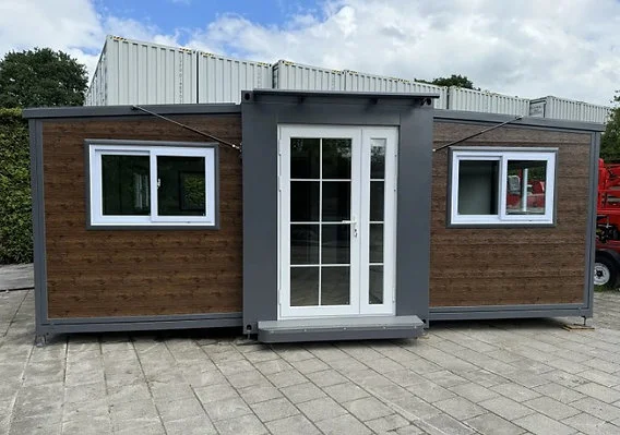 Tiny House Container Mobile 2024 – Modèle Deux Chambres Équipé