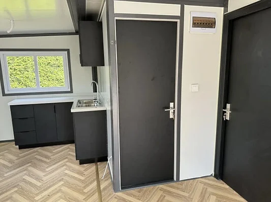 Tiny House Container Mobile 2024 – Modèle Deux Chambres Équipé – Image 2